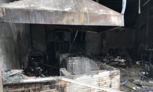 Cửa hàng ở Hà Nội cháy rụi sau tiếng nổ ở bếp