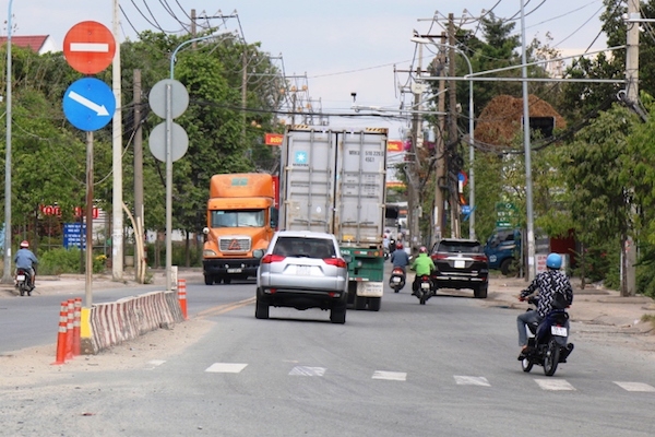 lanh-dao-tp-hcm-truc-tiep-khao-sat-viec-mo-rong-duong-nguyen-duy-trinh