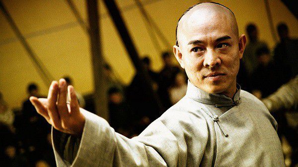 Siêu sao võ thuật tuổi xế chiều: Kẻ liệt nửa người, người cố kiếm sống qua ngày