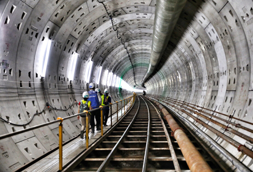 Bên trong Metro Số 1, đoạn ngầm tại trung tâm Sài Gòn. Ảnh: Hữu Khoa.