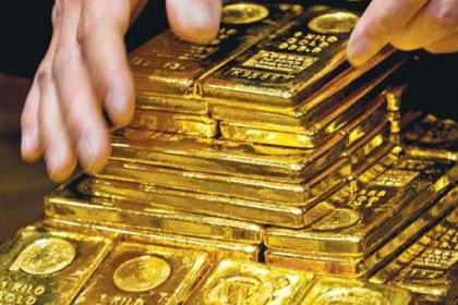 Giá vàng hôm nay 8/3: USD tăng vọt, vàng xuống đáy mới