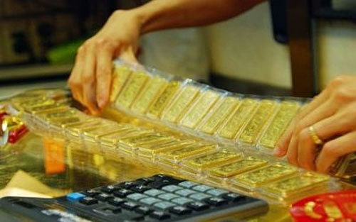 Giá vàng hôm nay 11/4: USD tăng, vàng ở mức cao