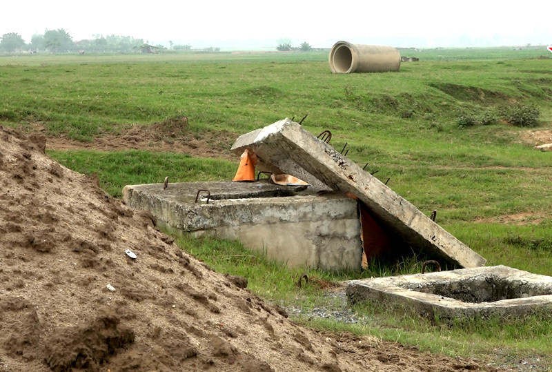 Hà Nội ngàn tỷ chôn vùi: Đau lòng siêu đô thị chỉ để nuôi vịt, thả bò