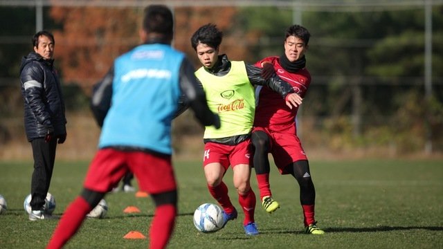 HLV Park Hang Seo: “Ai nói Công Phượng chắc suất đá AFF Cup?”