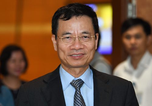 Bộ trưởng Thông tin Truyền thông Nguyễn Mạnh Hùng. Ảnh: Hoàng Phong