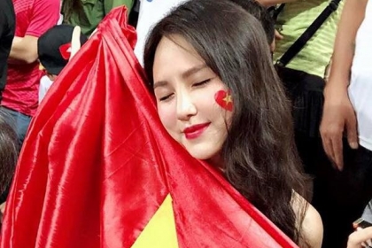 Cổ động viên Việt Nam nằm trong top đẹp nhất AFF Cup 2018