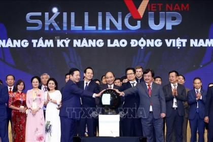 Thủ tướng Nguyễn Xuân Phúc dự Diễn đàn quốc gia 'Nâng tầm kỹ năng lao động Việt Nam'
