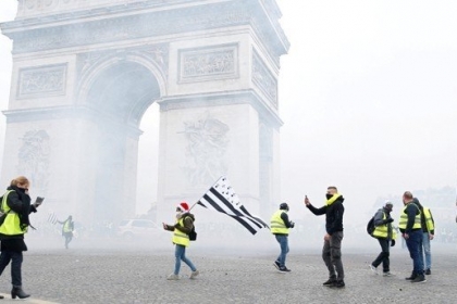 Thế giới 24h Bạo lực bao trùm Paris