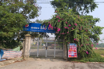 Bỉm Sơn (Thanh Hóa): Bí thư phường Ngọc Trạo xây dựng nhà và sân bóng trên đất lâm nghiệp