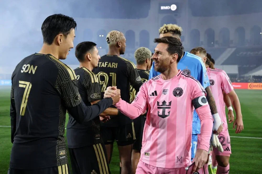 Son Heung-min and Lionel Messi before a LAFC-Miami MLS game